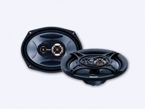 auto-zvucnici-Magnat-dark-power-693